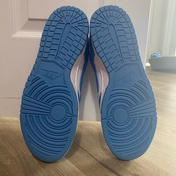 Nike Dunk Low UNC Blue Size 10 - Picture 6 of 7